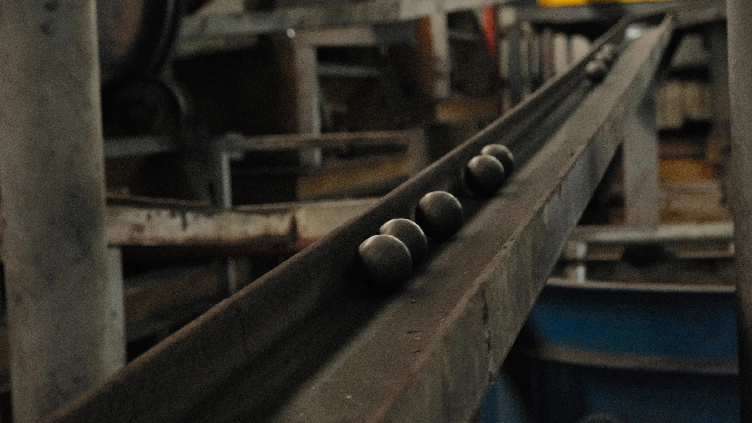 Forged steel grinding balls